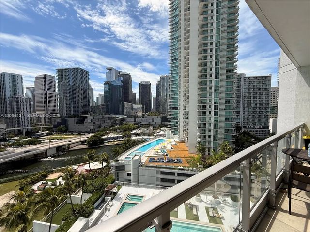 5 of 8 - 90 Sw 3rd Street #1801, Miami, FL