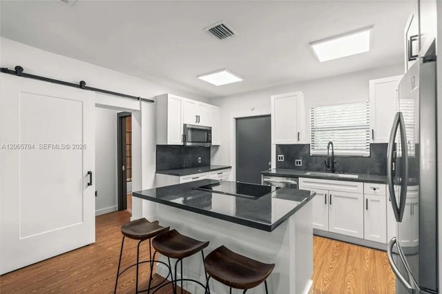1121 Nw 57th Street, Miami