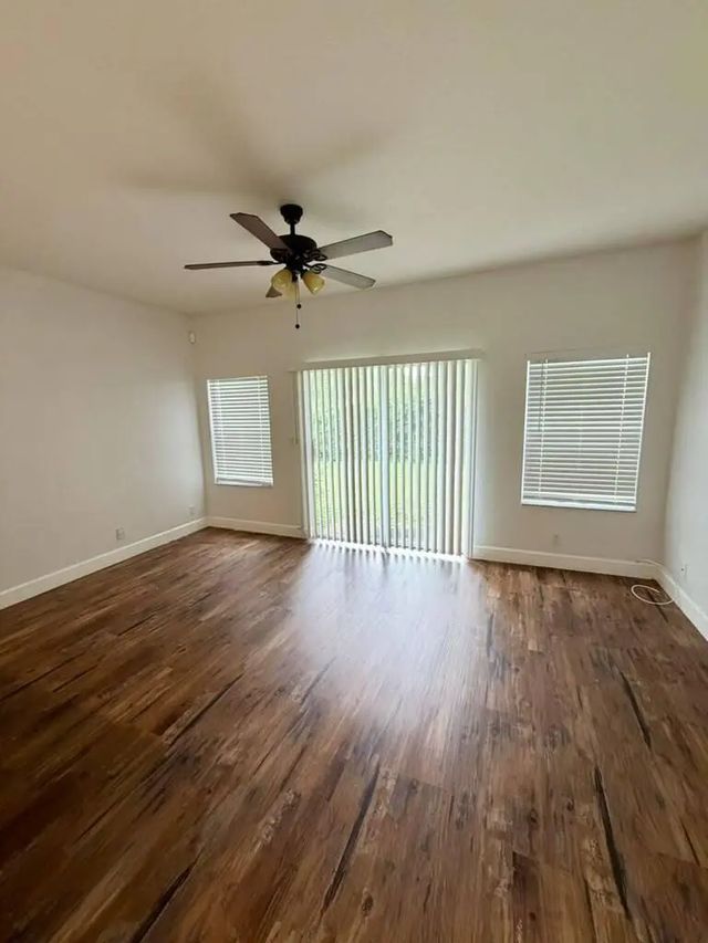 2 of 18 - 3329 Nw 29th Court, Lauderdale Lakes, FL