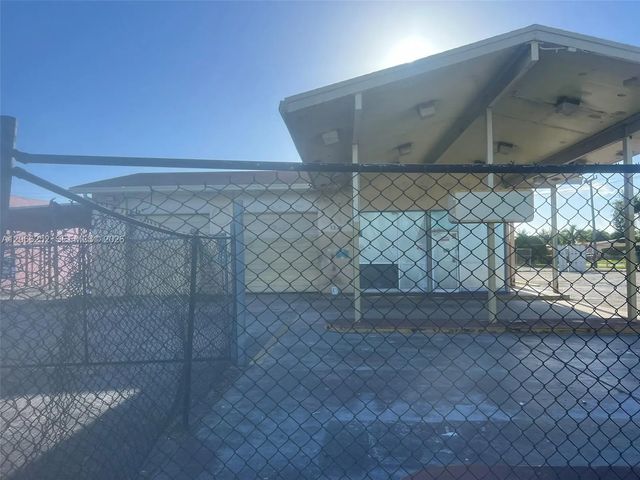 1391 Nw 31 Avenue, Lauderhill