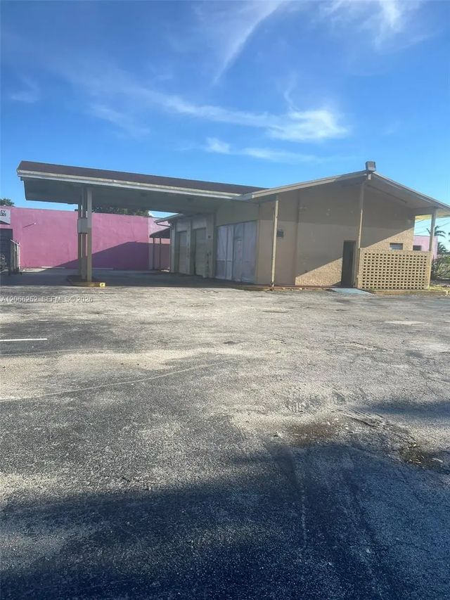 2 of 3 - 1391 Nw 31 Avenue, Lauderhill, FL