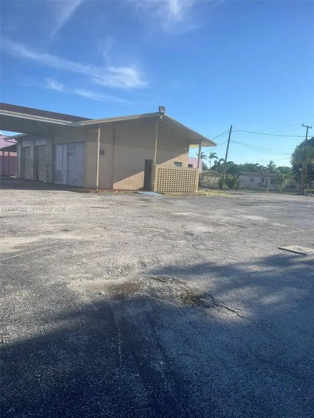 3 of 3 - 1391 Nw 31 Avenue, Lauderhill, FL