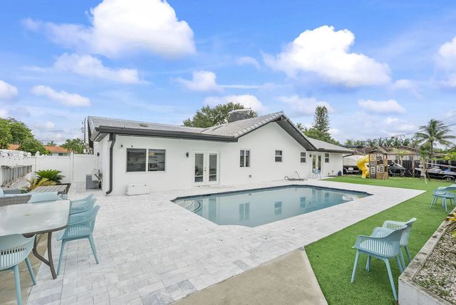 3 of 31 - 5800 Sw 19th Street, Plantation, FL