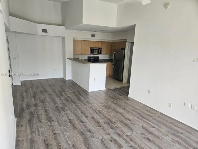 4 of 10 - 2440 E Preserve Way #303, Miramar, FL