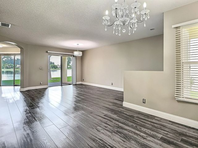 3 of 27 - 6427 Adriatic Way, West Palm Beach, FL