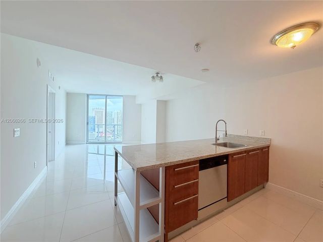 5 of 36 - 185 Sw 7th Street #3105, Miami, FL