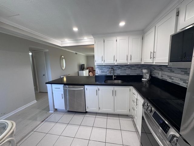 5 of 27 - 300 Ne 26th Avenue #4030, Boynton Beach, FL