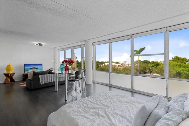 900 Bay Drive #303, Miami Beach
