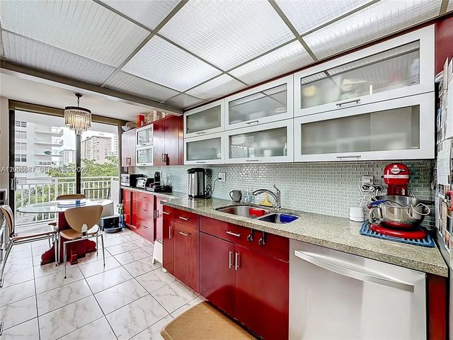 3 of 8 - 210 174th Street #409, Sunny Isles Beach, FL