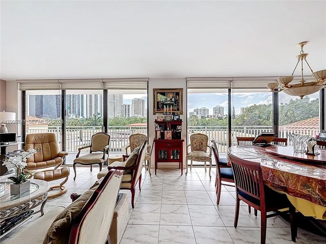 4 of 8 - 210 174th Street #409, Sunny Isles Beach, FL