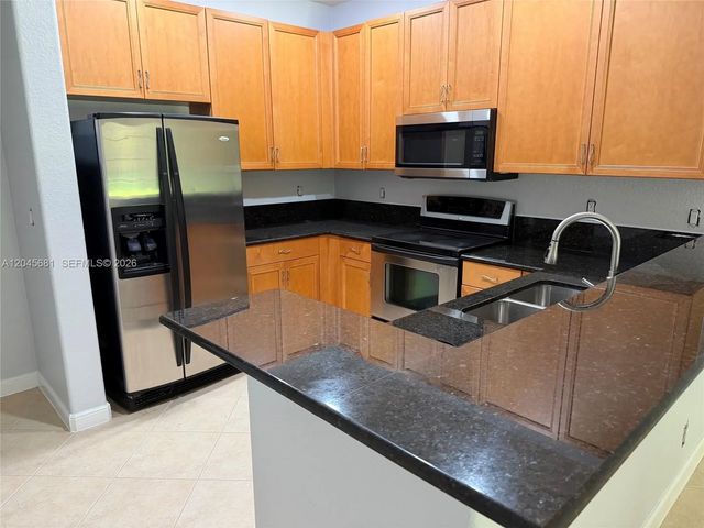5 of 35 - 7432 Willow Grove Place, Davie, FL
