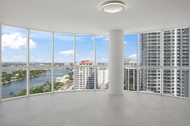 4 of 34 - 6301 Collins Avenue #2307, Miami Beach, FL