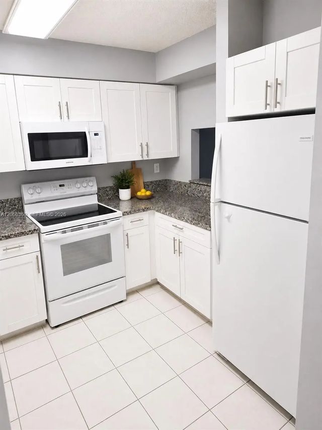 2 of 13 - 14951 Sw 82nd Lane #17-502, Miami, FL