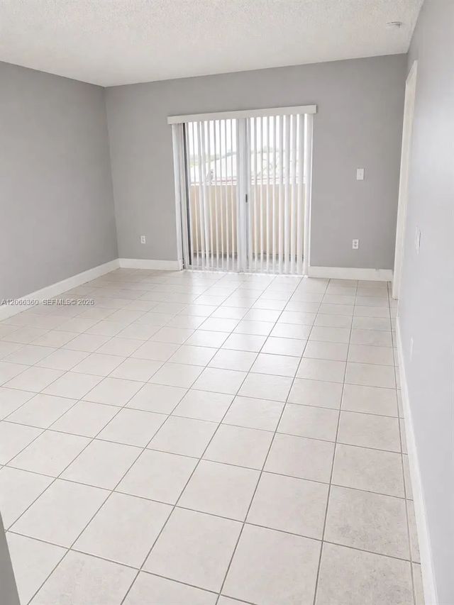 4 of 13 - 14951 Sw 82nd Lane #17-502, Miami, FL