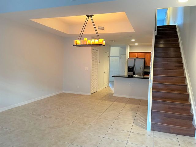 5 of 15 - 602 S Federal Highway #5, Lake Worth Beach, FL