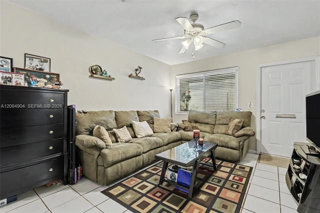 2516 Hayes Street #10, Hollywood