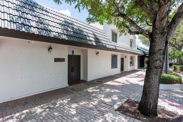 4 of 32 - 313 N Krome Avenue, Homestead, FL