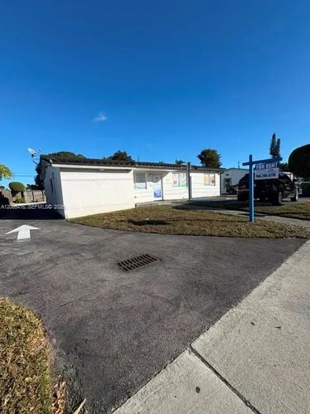 3221 Sw 107th Avenue, Miami