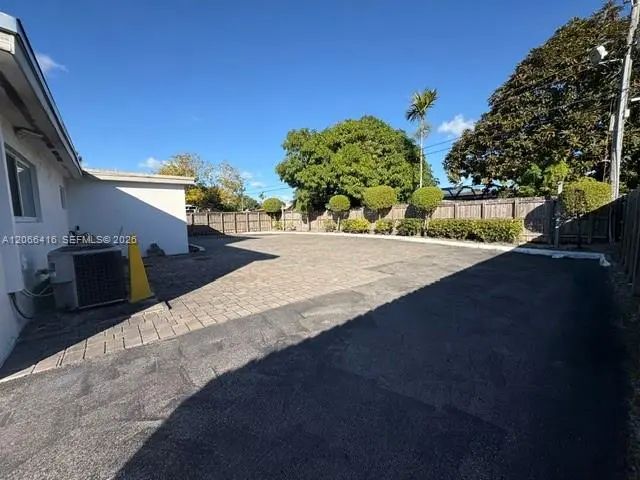 3 of 31 - 3221 Sw 107th Avenue, Miami, FL