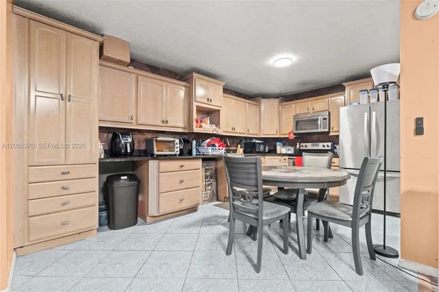 4 of 10 - 511 Shady Pine Way #d1, Greenacres, FL