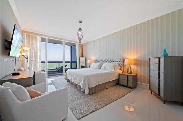 4 of 32 - 6899 Collins Avenue #702, Miami Beach, FL