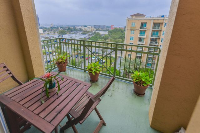 403 S Sapodilla Avenue #817, West Palm Beach