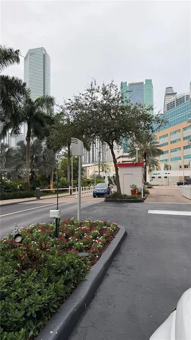 2 of 18 - 350 S Miami Avenue #304, Miami, FL
