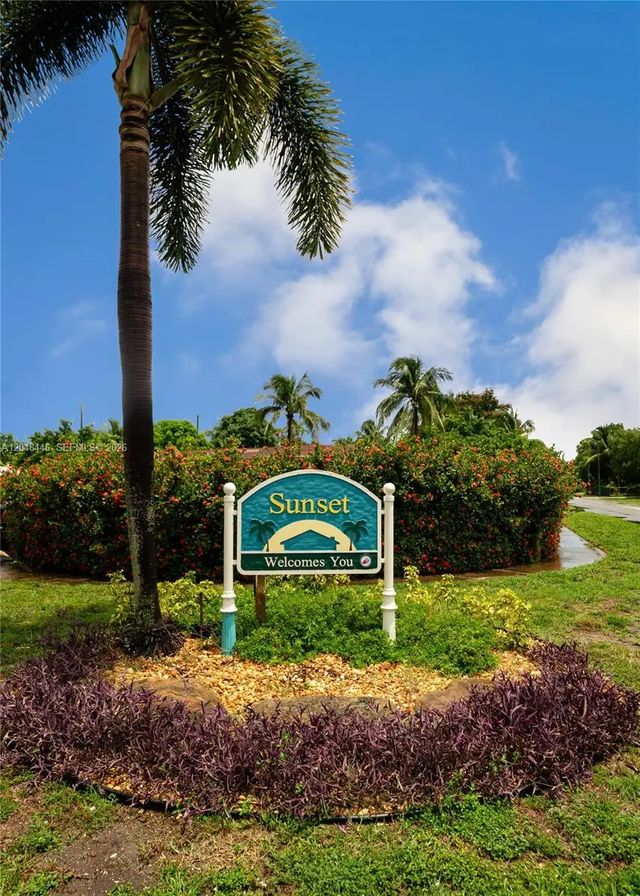 3 of 15 - 3644 Sw 21st Street, Fort Lauderdale, FL