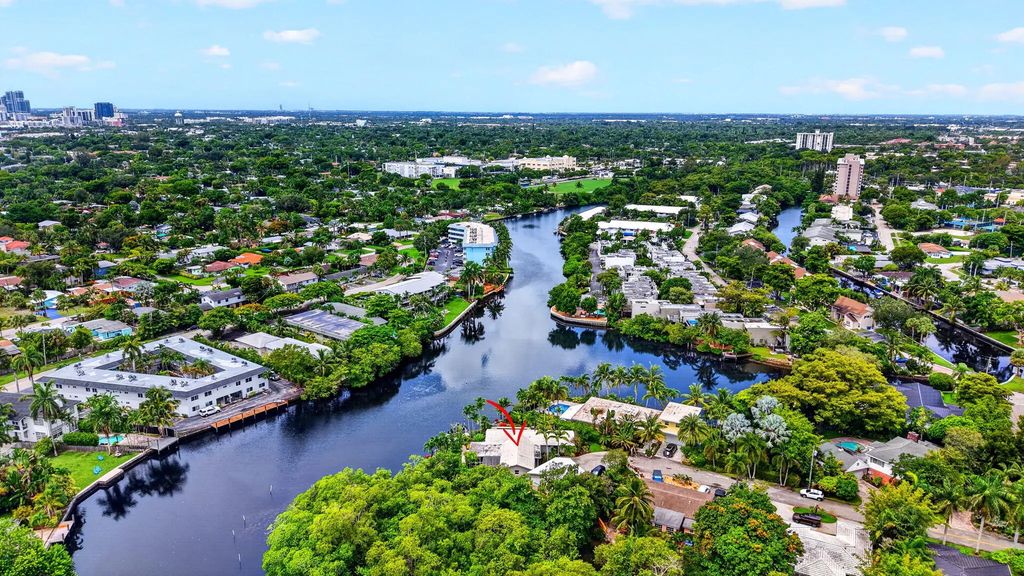 1948 Ne 7th Terrace, Wilton Manors