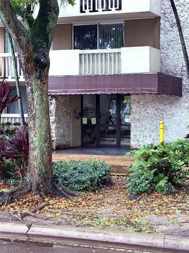 1800 Sans Souci Boulevard #336, North Miami