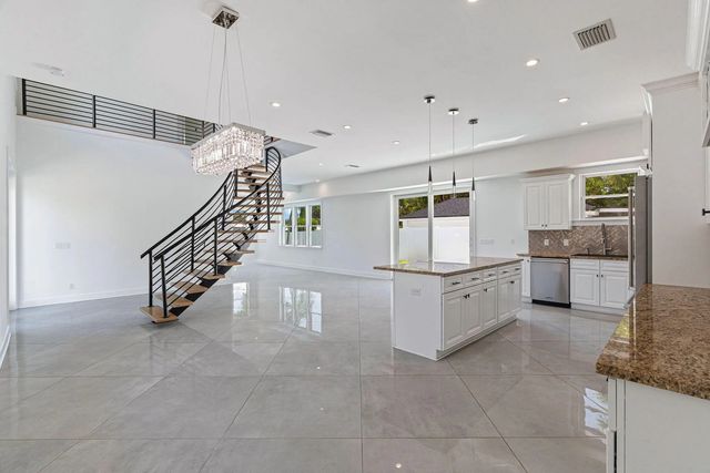 5 of 31 - 100 Norwood Road, Jupiter, FL