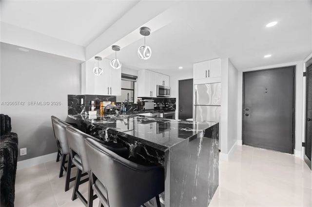 2302 S Cypress Bend Drive #306, Pompano Beach
