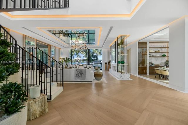4 of 50 - 58 La Gorce Circle, Miami Beach, FL