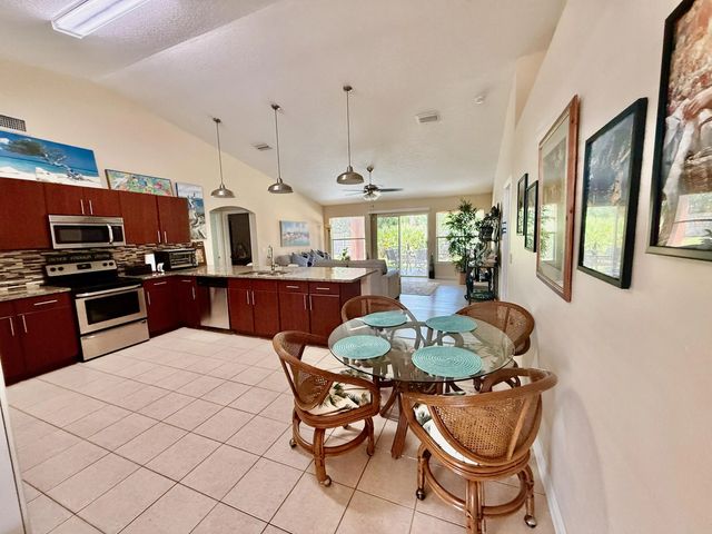 5 of 20 - 5937 Nw Baynard Drive, Port St. Lucie, FL