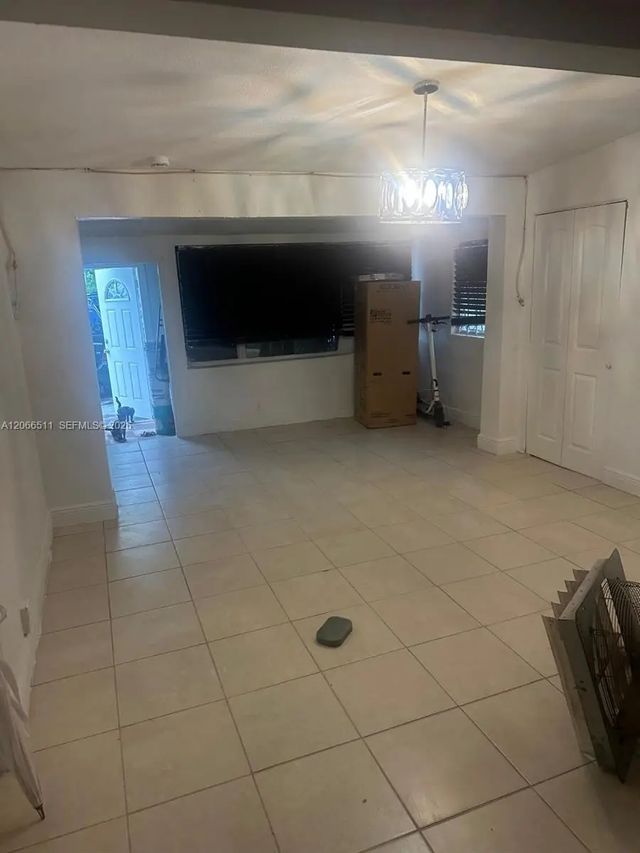 5 of 21 - 1980 Service Road, Opa-Locka, FL