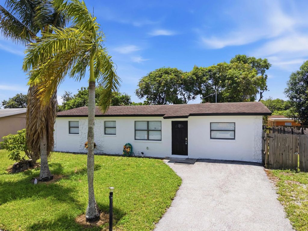 4862 Andros Drive, West Palm Beach