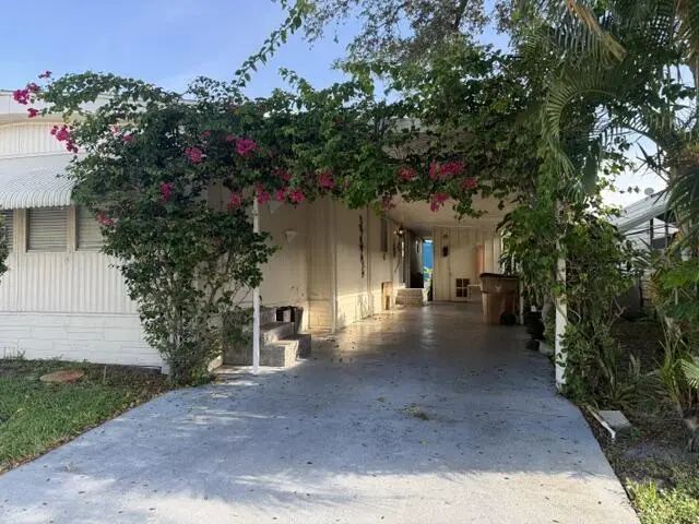 2 of 27 - 1817 Dolphin Place, Deerfield Beach, FL