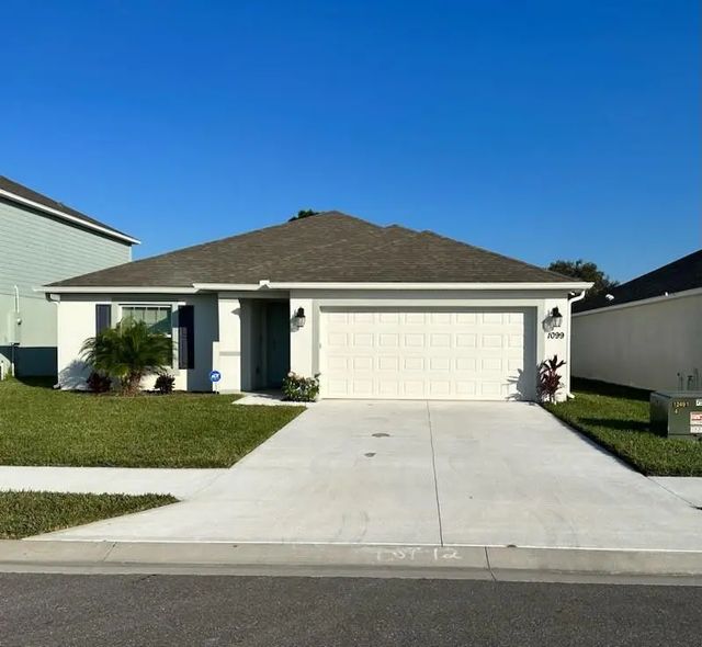 1099 Dania Circle Ne, Palm Bay