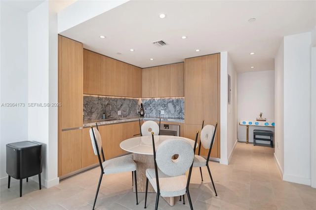 3 of 22 - 500 Alton Road #1204, Miami Beach, FL