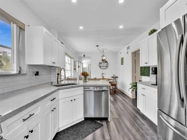 2 of 20 - 1060 92nd Street #6, Bay Harbor Islands, FL