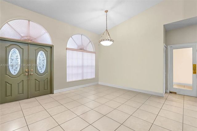 5 of 30 - 2204 Sw 142nd Court, Miami, FL