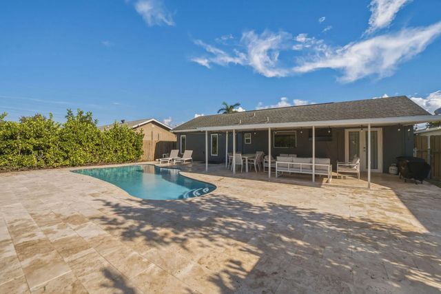 3 of 14 - 11130 Nw 26th Place, Sunrise, FL