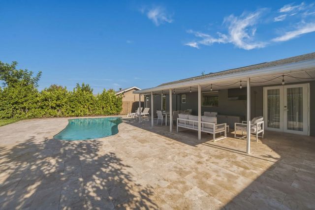 4 of 14 - 11130 Nw 26th Place, Sunrise, FL