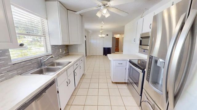 2 of 22 - 1673 Sw Gemini Lane, Port St. Lucie, FL