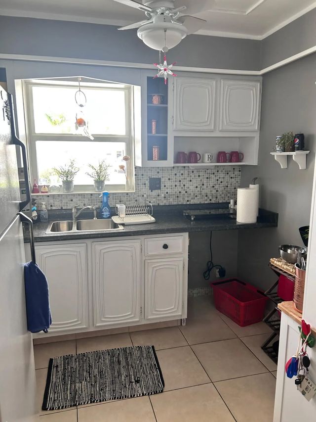 3 of 14 - 2779 Emory Drive E #d, West Palm Beach, FL