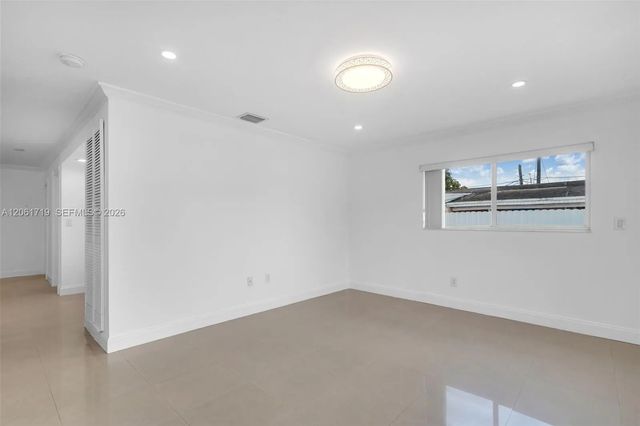 5 of 41 - 3685 W 9th Avenue, Hialeah, FL