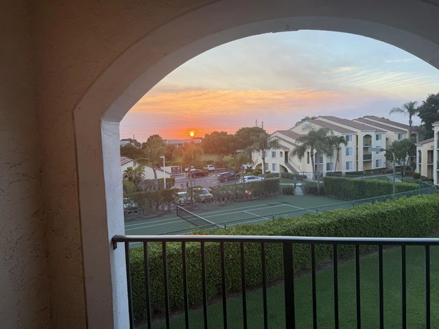 1743 Village Boulevard #304, West Palm Beach