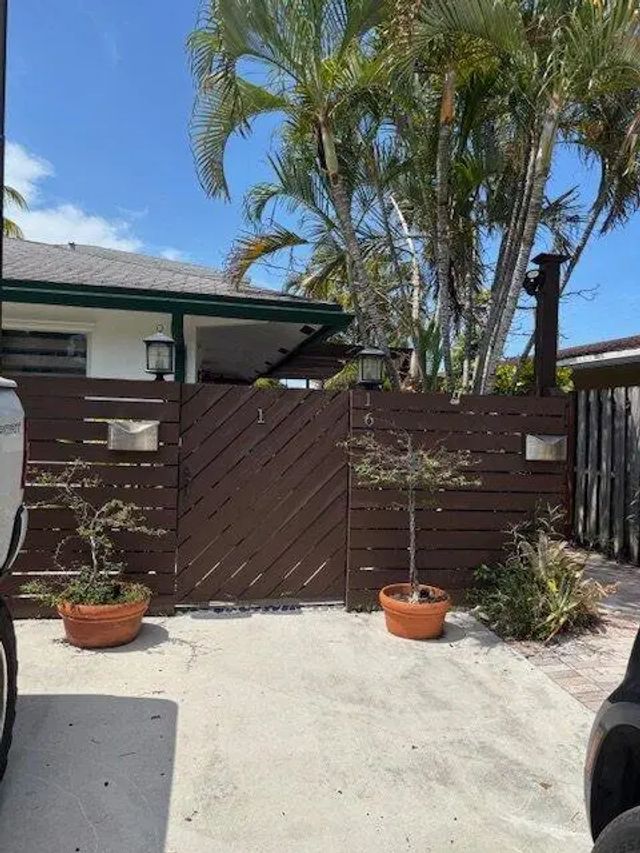 2 of 16 - 1637 Ne 5th Street #2, Fort Lauderdale, FL