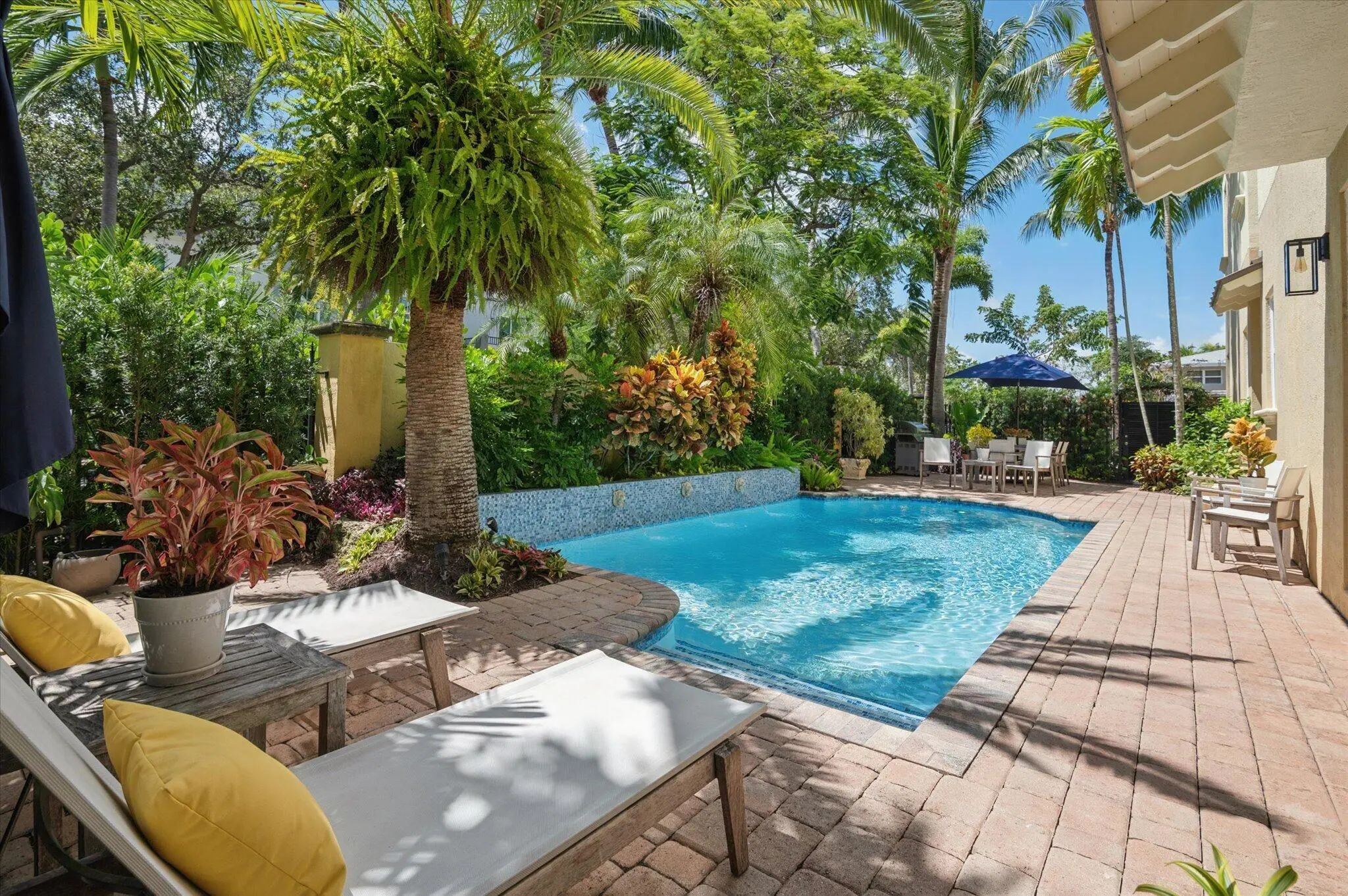608 Ne 11th Avenue, Fort Lauderdale