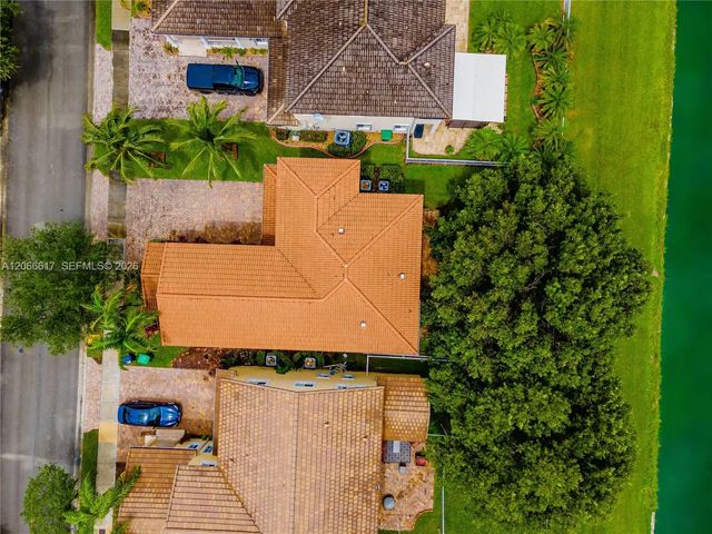 3 of 32 - 27621 Sw 139th Place, Homestead, FL